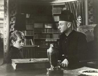 Robert Duncan pays a visit to Pleasence